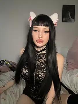 Freechat madelinexx on StripChat