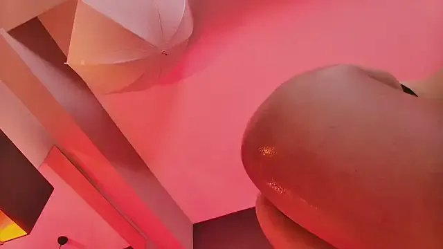 Freechat MadilynFox on StripChat