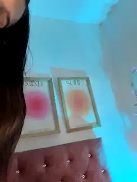 Freechat Madisonkay on StripChat