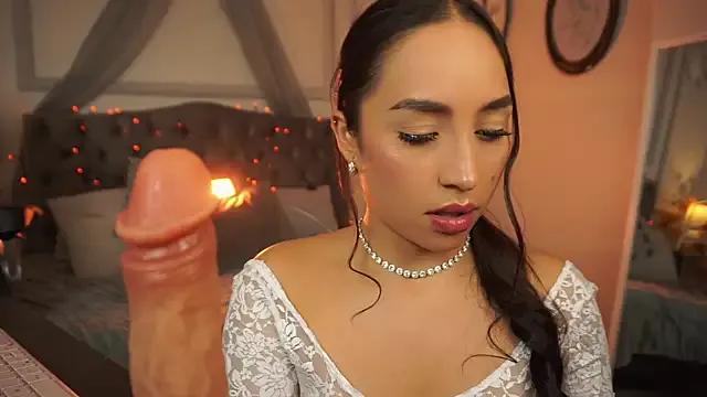 Freechat maggietime on StripChat