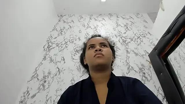 Freechat makena18 on StripChat