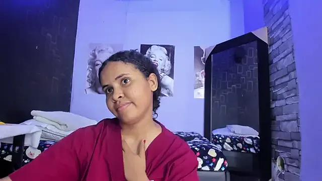 Freechat makena18 on StripChat