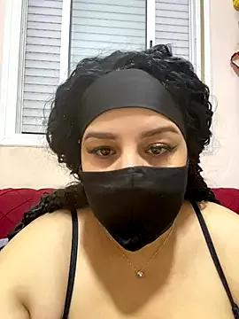 Freechat mari_layali on StripChat
