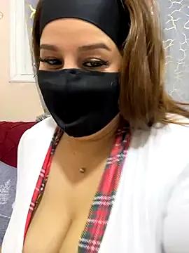 Freechat mari_layali on StripChat