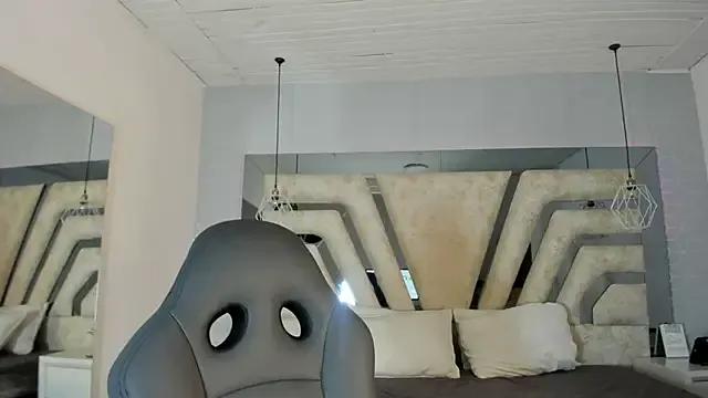 MariaFlowers on StripChat