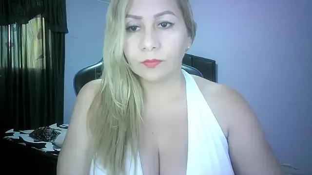 mariana0x on StripChat