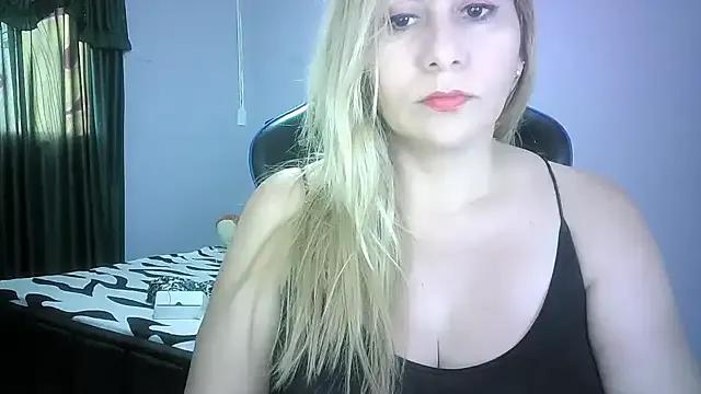 mariana0x on StripChat