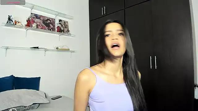 Freechat marianaandvalen on StripChat