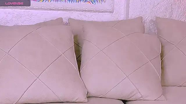 marrenaa on StripChat 