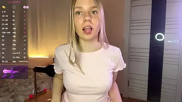 Freechat MaryjaneSpider on StripChat