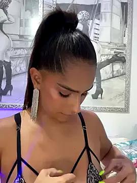 Freechat Mau_White on StripChat