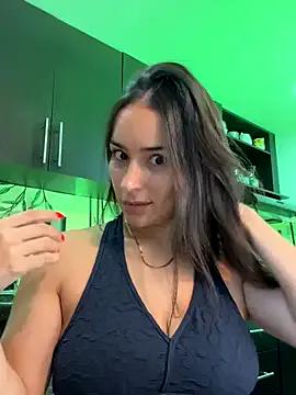 Freechat Mau_White on StripChat