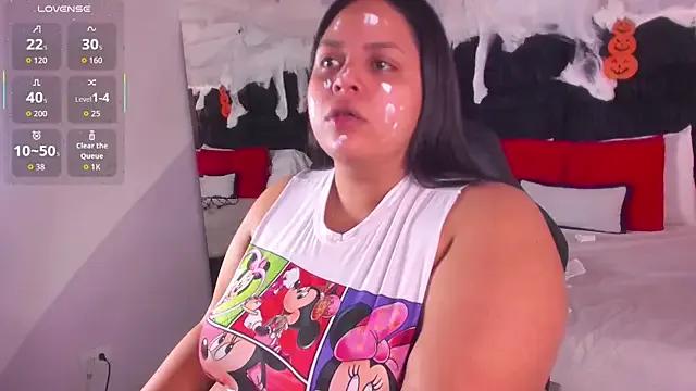 Freechat MayaCurvy on StripChat