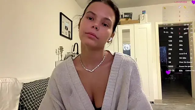 MaydaCornwall on StripChat