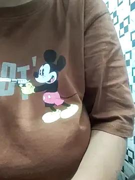 Freechat meenu_bhabhi547 on StripChat