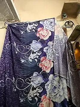 Freechat meenu_bhabhi547 on StripChat