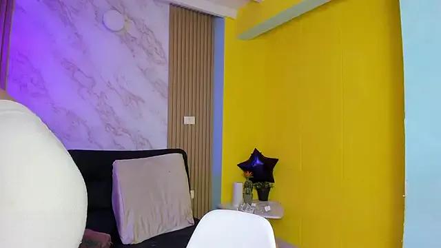 Freechat Megan_blue7 on StripChat