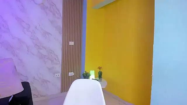 Freechat Megan_blue7 on StripChat