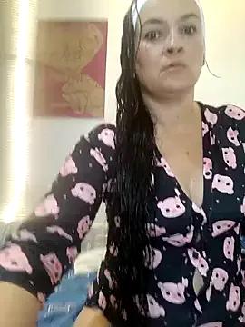 Freechat megan_milf79 on StripChat