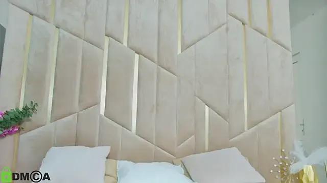 Freechat MeganHopeX on StripChat