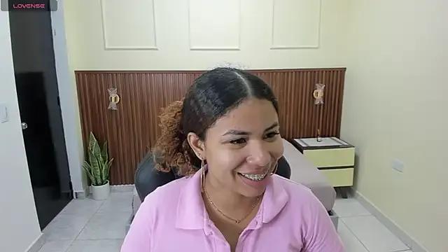 MELINAMARTINS — control domi x lush x5 minutes