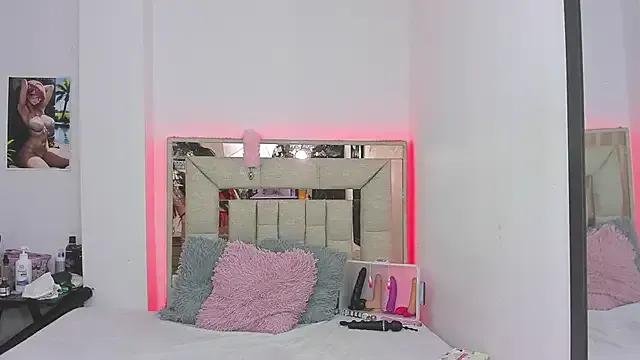 melody_bonnet on StripChat