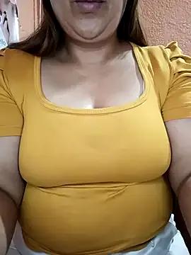 Freechat Mia-Glow on StripChat