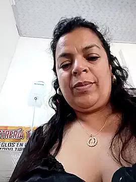 Freechat Mia-Glow on StripChat