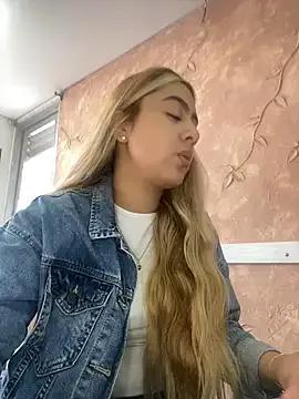 Miabonnett_ — Show ass in my office 