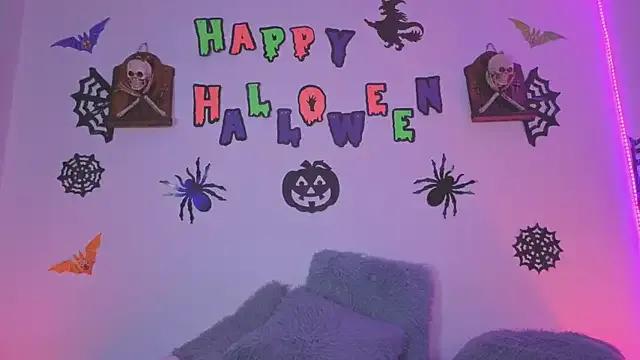 MiaCollinssx on StripChat