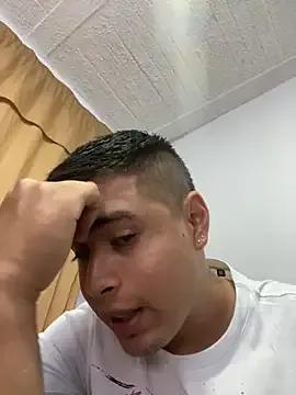 Freechat miaftmax on StripChat