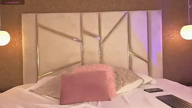 Freechat Miiss_Bubble on StripChat