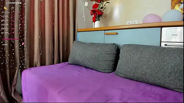 miissblonde on StripChat