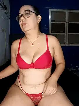 MilfTentasion on StripChat