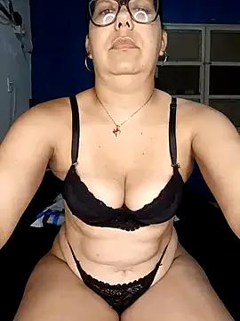 MilfTentasion on StripChat