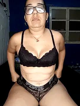 MilfTentasion on StripChat