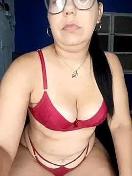 MilfTentasion on StripChat