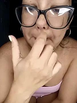 MilfTentasion on StripChat