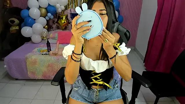 Freechat Mindy_19 on StripChat