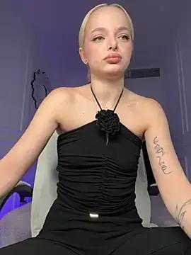 Avatar of miss_blondiee