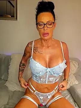 Freechat Misses-Cougar on StripChat