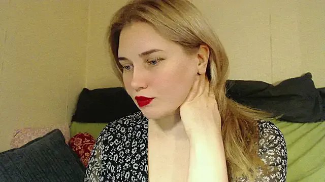 Freechat mmmPinUpGirl on StripChat