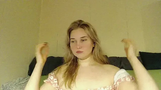 Freechat mmmPinUpGirl on StripChat