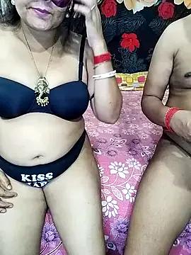 Freechat modhu82 on StripChat