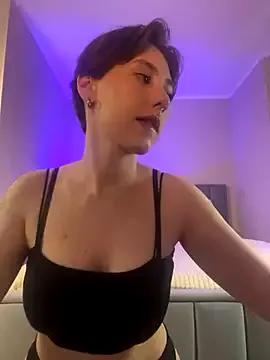 Freechat Molli_Luv on StripChat