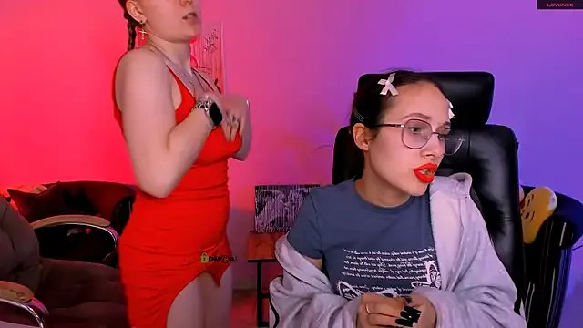 Freechat mona_cloud on StripChat