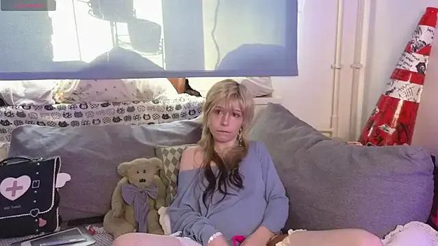 Moon_Lollie_ on StripChat