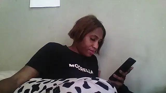 Moorella1 on StripChat 