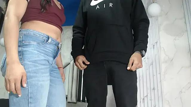 Freechat Morganandmegan on StripChat