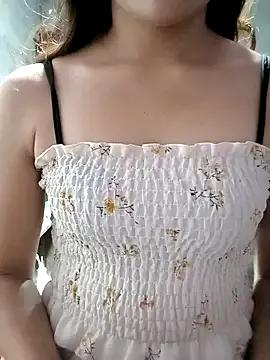 Freechat mymy06 on StripChat